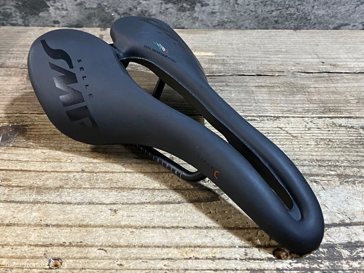 KC321 SELLE SMP VT 20C サドル 黒