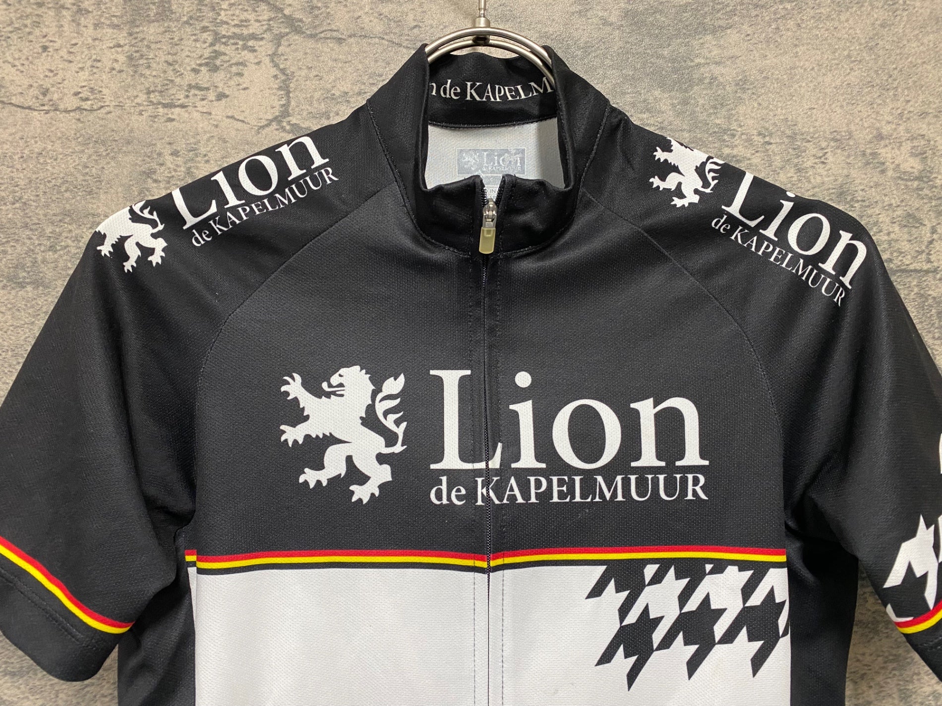 JJ254 リオンドカペルミュール Lion de kapelmuur 半袖サイクル