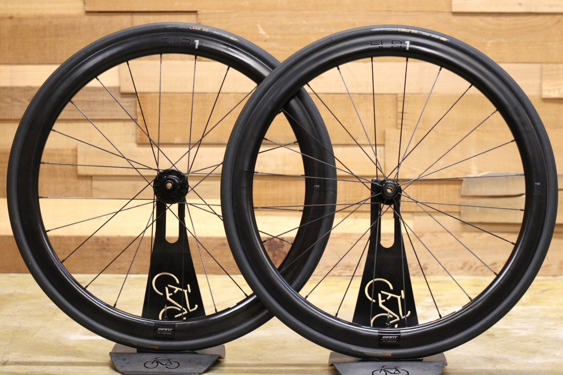ジャイアント GIANT SLR1 42 DISC カーボン チューブレスレディ