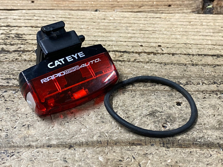 JY400 キャットアイ CATEYE RAPID MICRO AUTO リアライト 点灯確認済