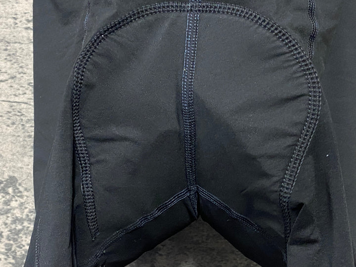 JJ534 ラファ Rapha CLASSIC BIB SHORTS Ⅱ ビブショーツ 黒 S ロゴプリント割れあり