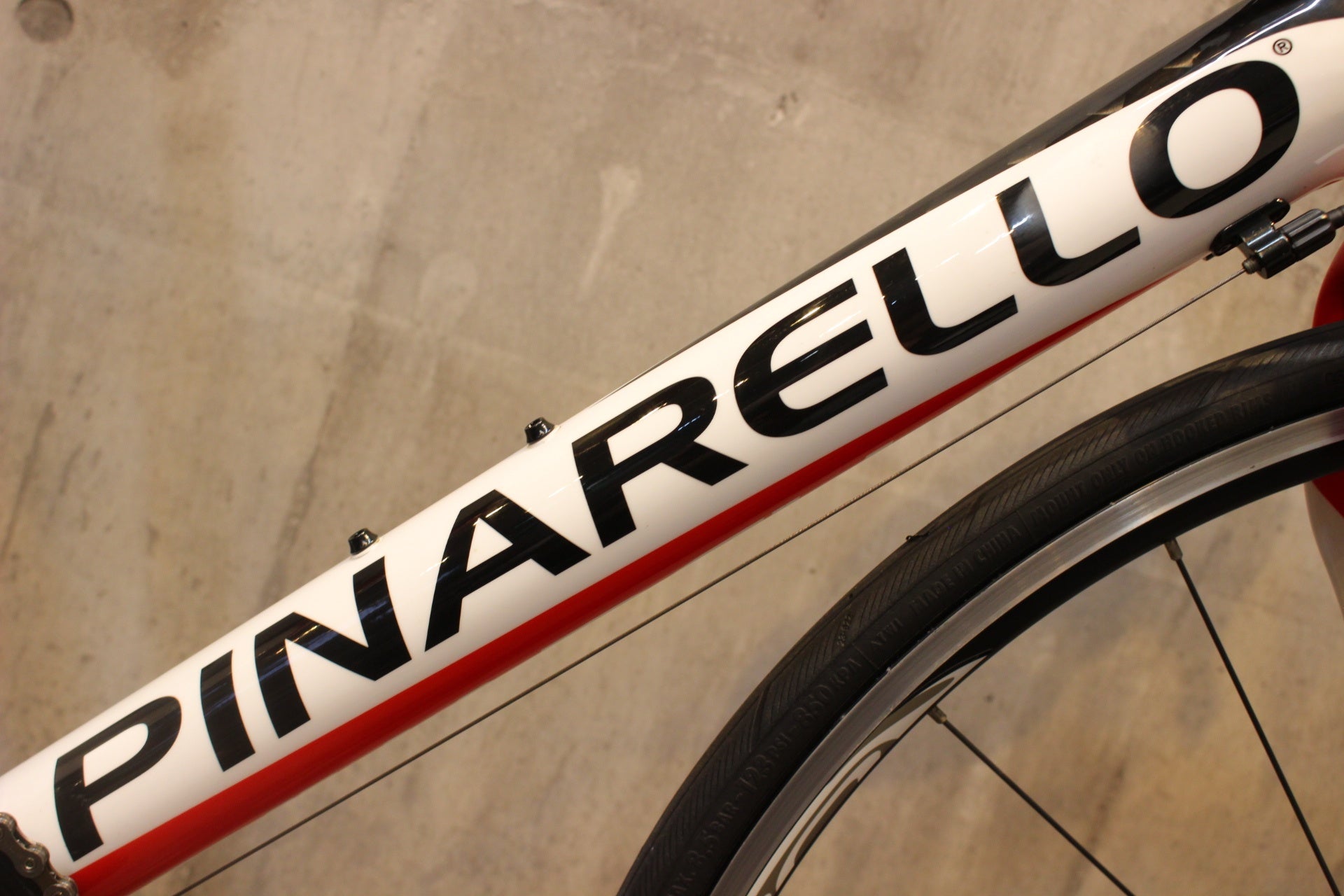 ピナレロ PINARELLO FP2 2011 44SLサイズ シマノ 105 5700 10S