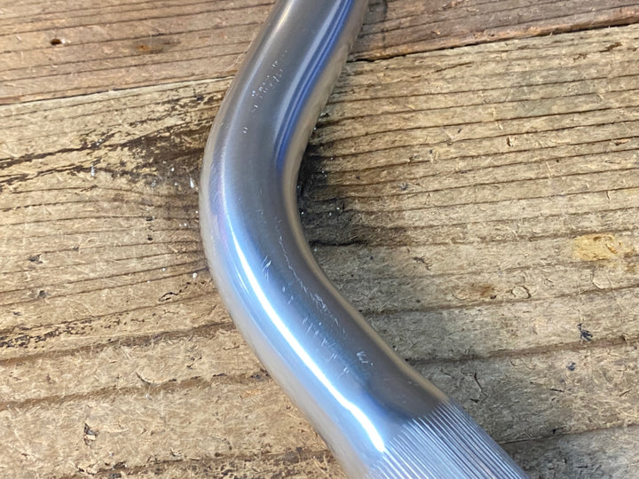 JV096 日東 NITTO B307 セミドロップ ハンドル シルバー 435mm Φ25.4
