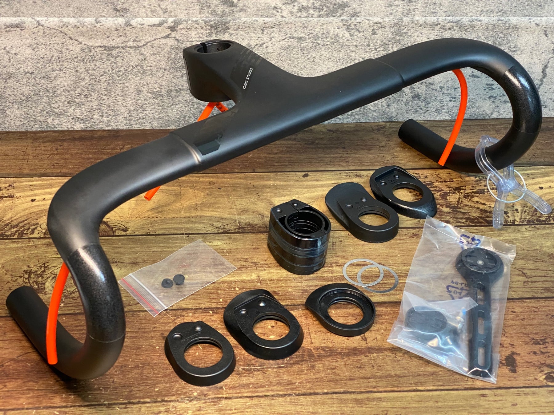 JJ896 フォルツァ FORZA CIRRUS PRO ステム一体型 カーボン ドロップ