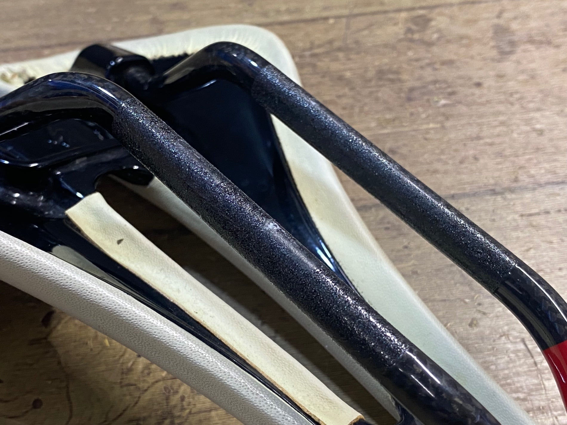 JT773 スペシャライズド SPECIALIZED ROMIN EVO PRO 143mm サドル 白