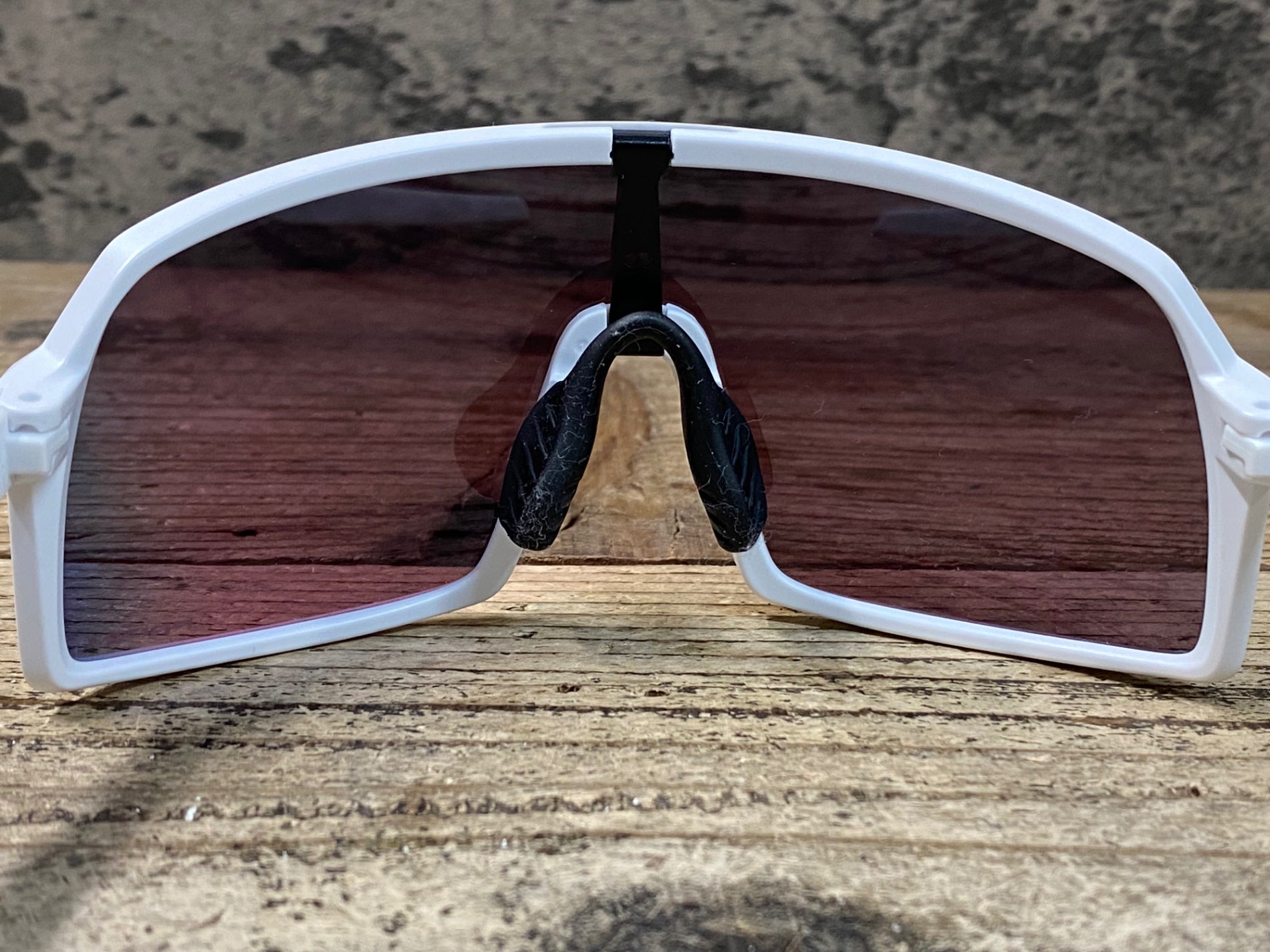 JU579 オークリー OAKLEY SUTRO S サングラス アイウェア 白 PRIZM