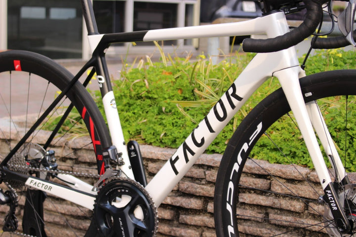 ファクター FACTOR O2 DISC 2022 52サイズ アルテグラ Di2 R8070 11S カーボン ディスク ロードバイク 【名古屋店】