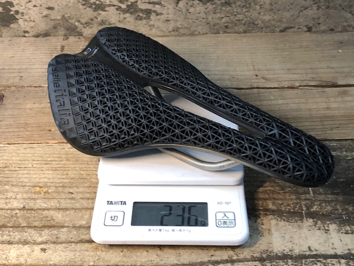 JR118 セライタリア selle italia NOVUS BOOST EVO 3D サドル Ti316レール 145mm