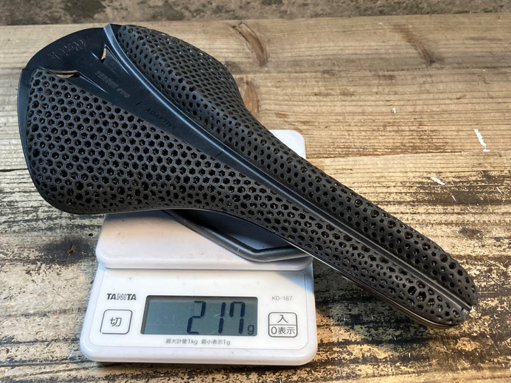 JR955 フィジーク fizik アンタレス ANTARES VERSUS EVO R3 ADAPTIVE サドル kiumレール 149mm