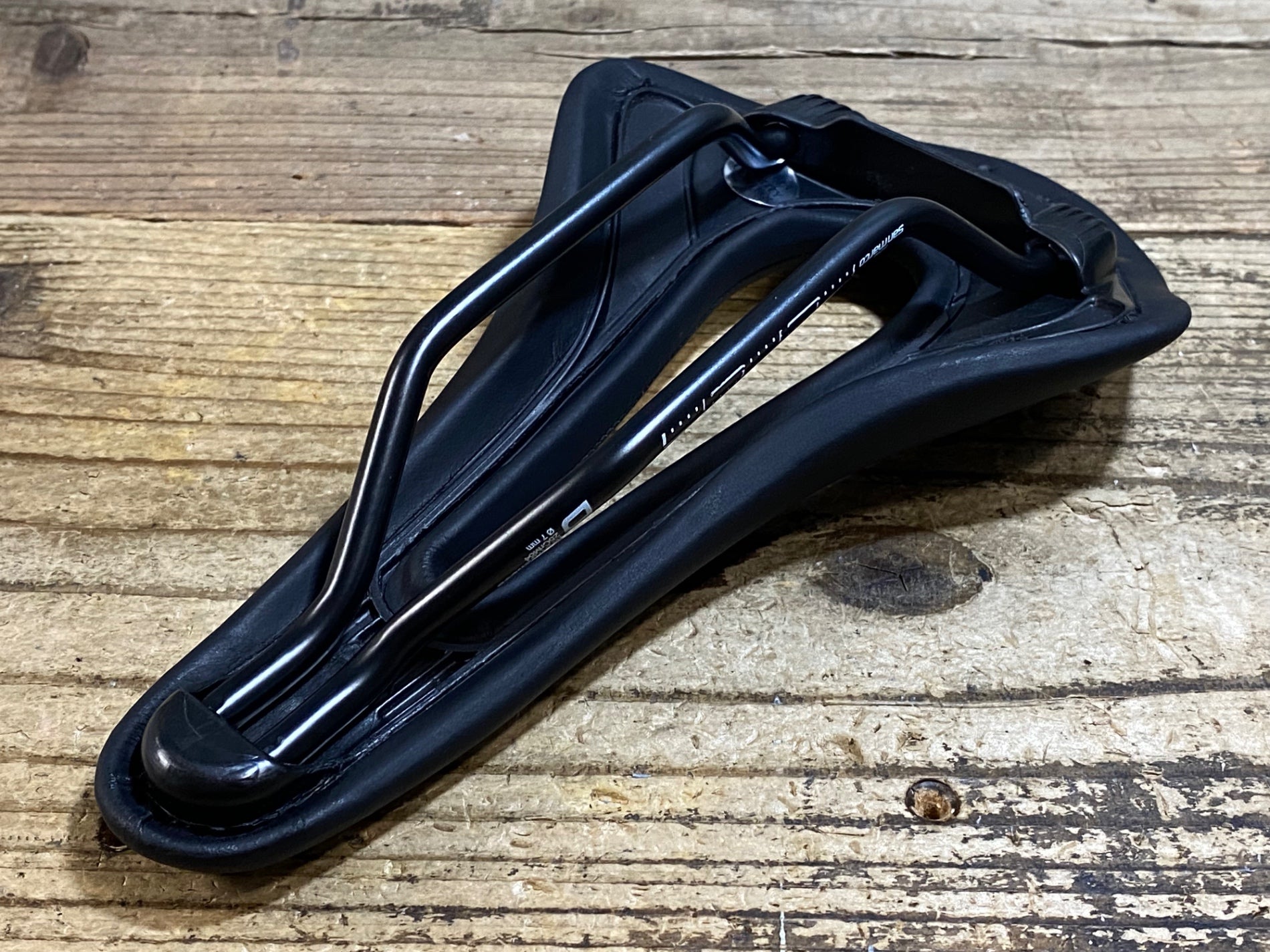 KK768 サンマルコ san marco Shortfit 130 サドル manganeseレール