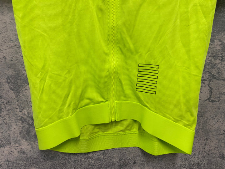 JW153 ラファ RAPHA PROTEAM TRAINING JERSEY 半袖 サイクルジャージ Mサイズ 黄緑 蛍光