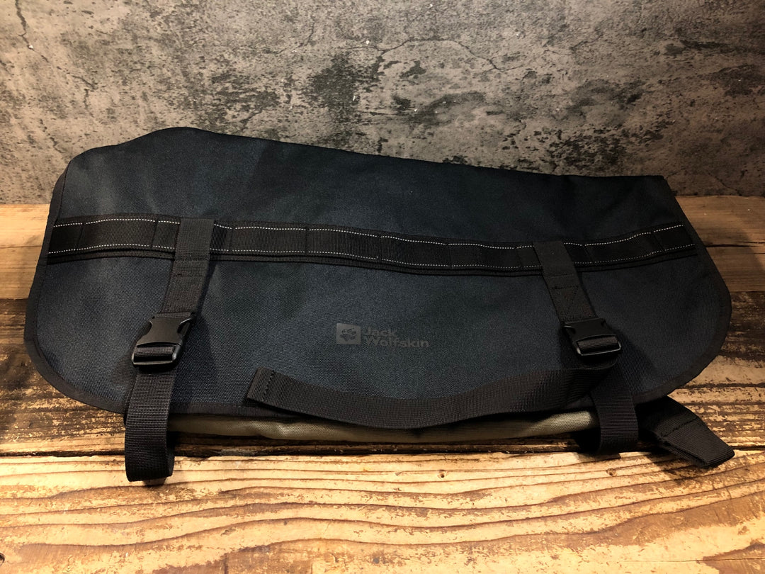 KE574 ジャックウルフスキン Jack Wolfskin スリングバッグ カーキ