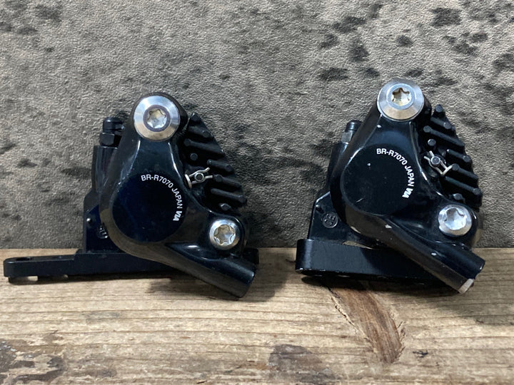 KJ597 シマノ SHIMANO 105 BR-R7070 ディスクブレーキ キャリパー 前後セット