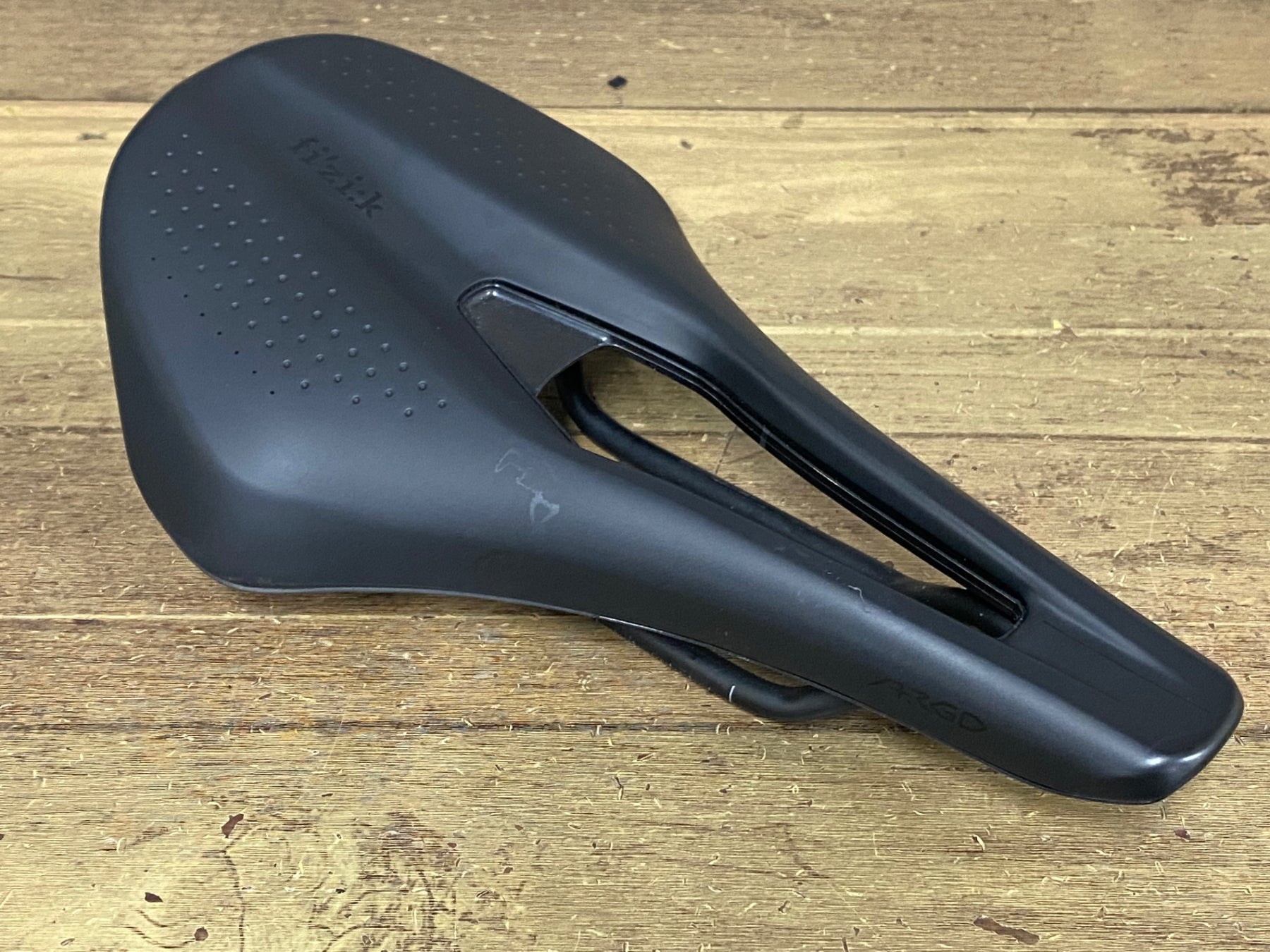 JY034 フィジーク fizik アルゴ ARGO TEMPO R5 サドル 150mm – BICI