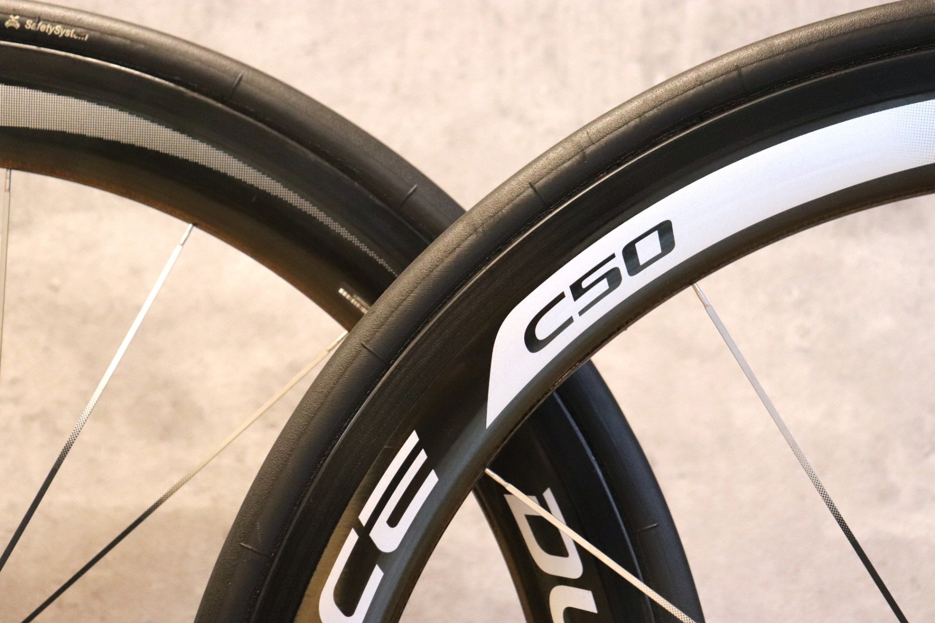 シマノ SHIMANO デュラエース DURA-ACE WH-9000-C50-TU カーボン