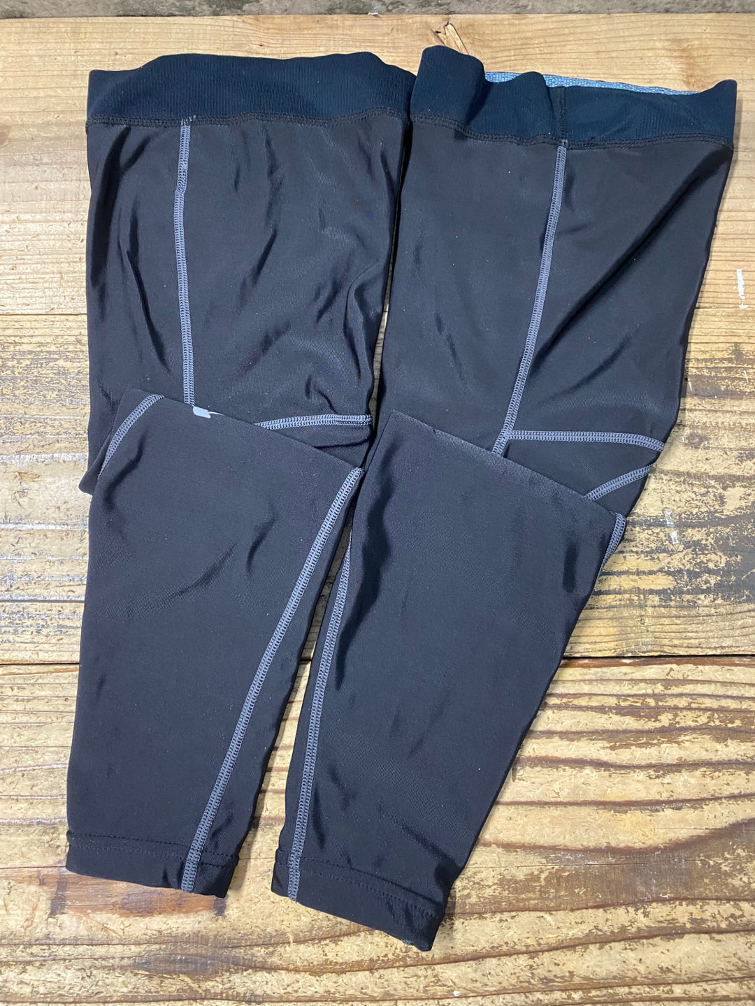 KI596 パールイズミ PEARL iZUMi レッグカバー 黒 M