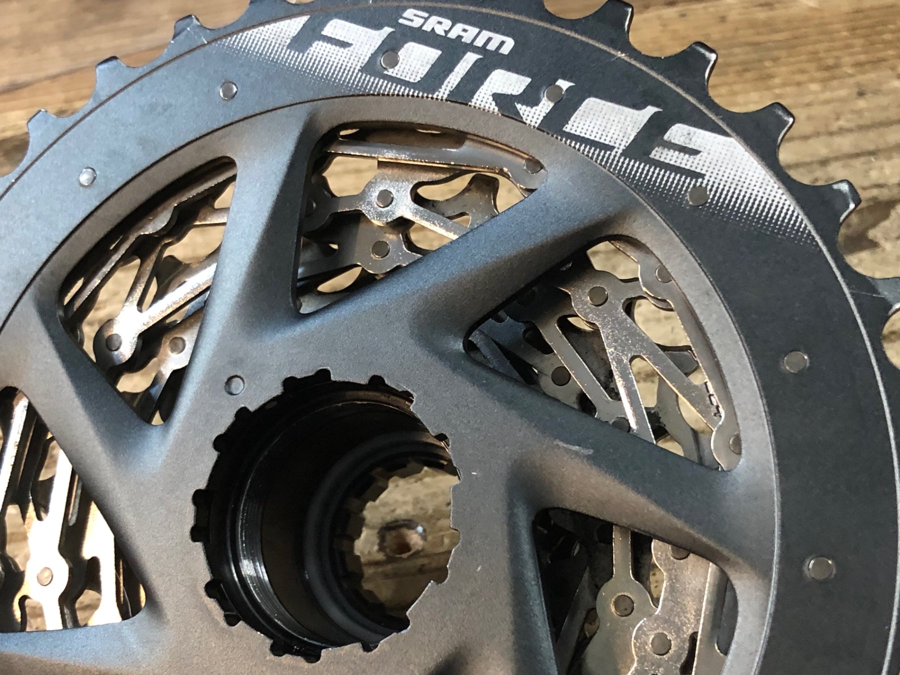 JW256 スラム SRAM フォース FORCE CS-XG1270-D1 11-36 12S