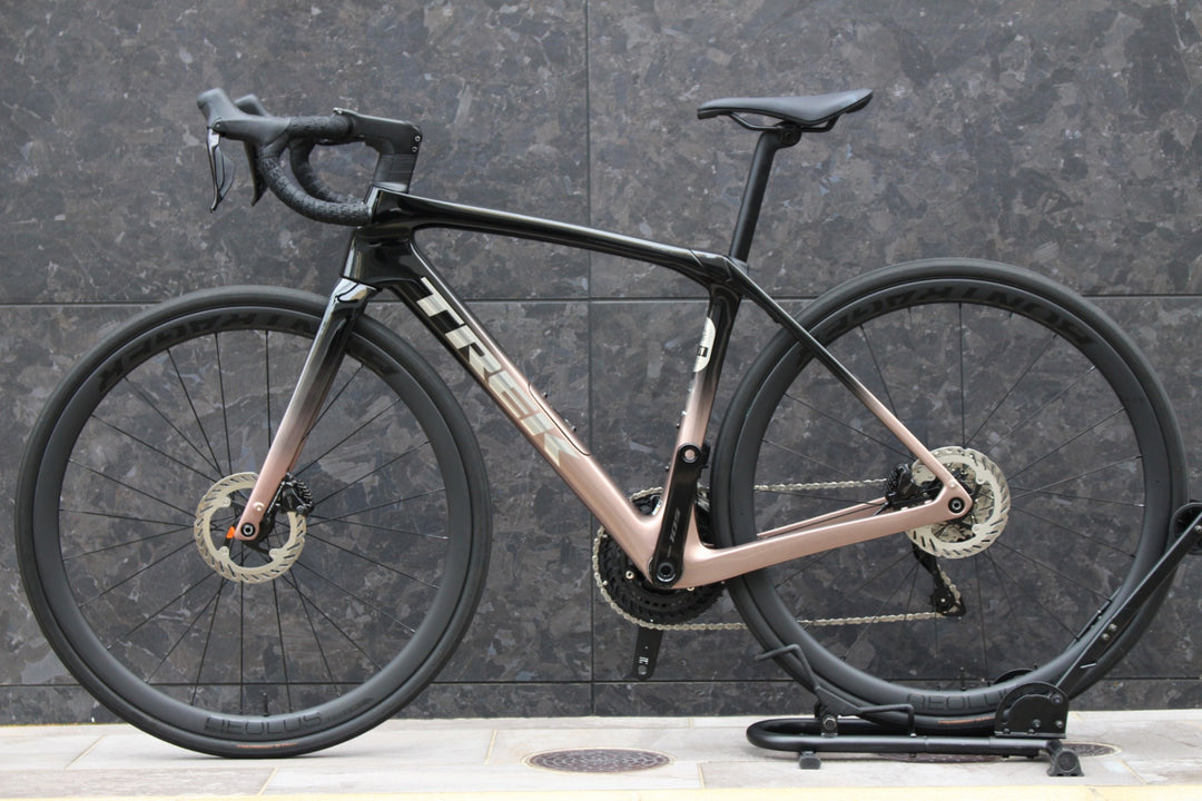 トレック TREK ドマーネ DOMANE SL6 GEN4 2026 52サイズ シマノ 105 R7170 12S Di2 AEOLUS ELITE35 カーボン ロードバイク 【福岡店】