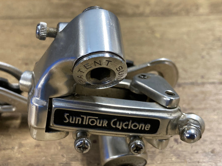 KP034 サンツアー SUNTOUR CYCLONE GT リアディレイラー ※クラックのためジャンク