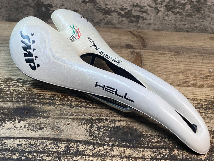 JG551 SELLE SMP HELL サドル 白