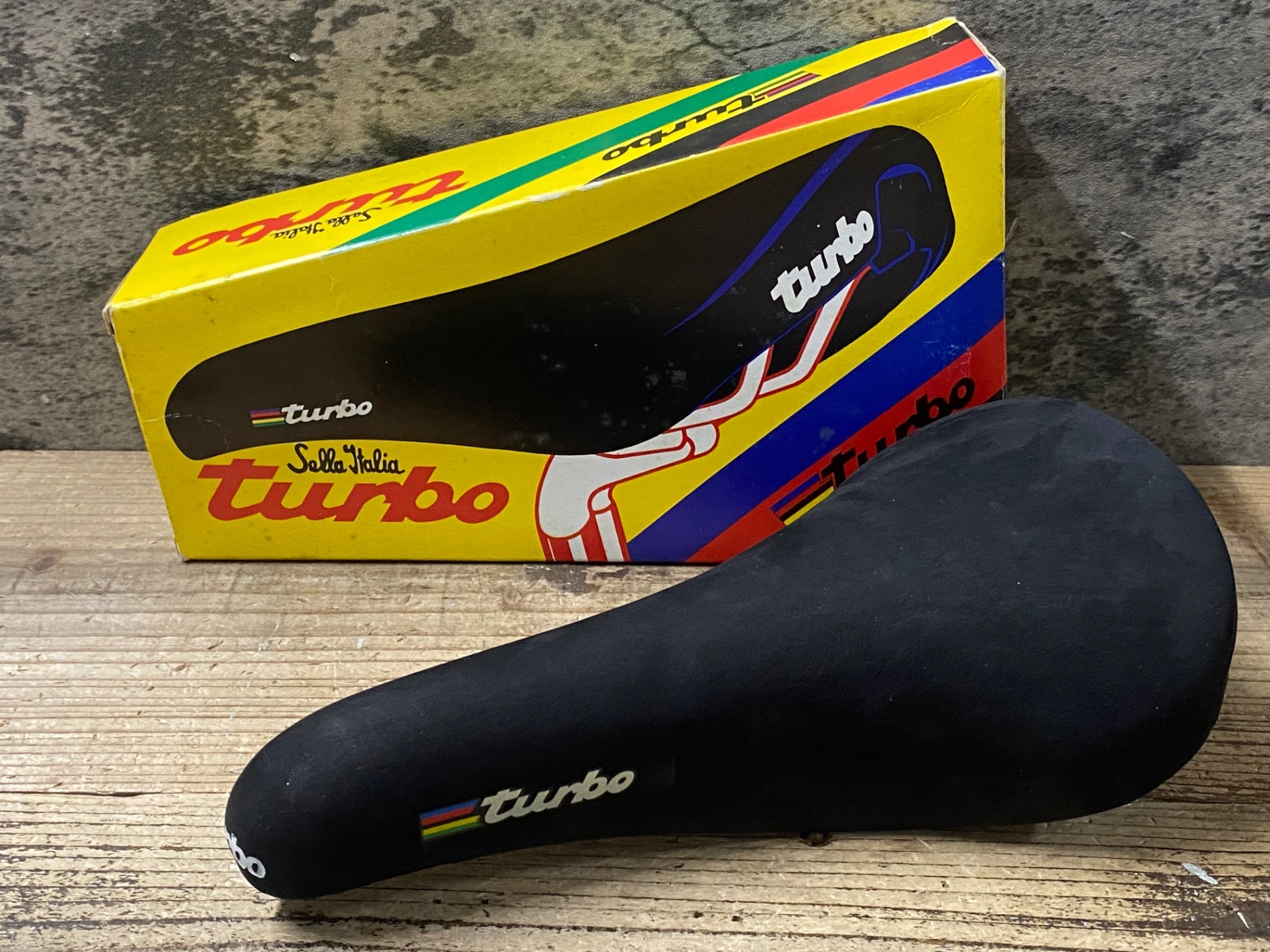 KJ062 セライタリア SELLE ITALIA turbo St ヌバック サドル 黒 – BICI