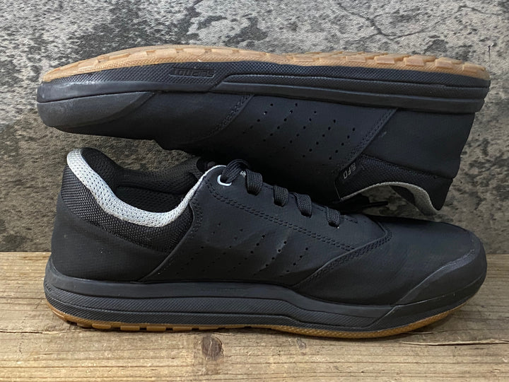 KD813 スペシャライズド SPECIALIZED 2FO Roost Clip ビンディングシューズ 黒 EU42 2穴
