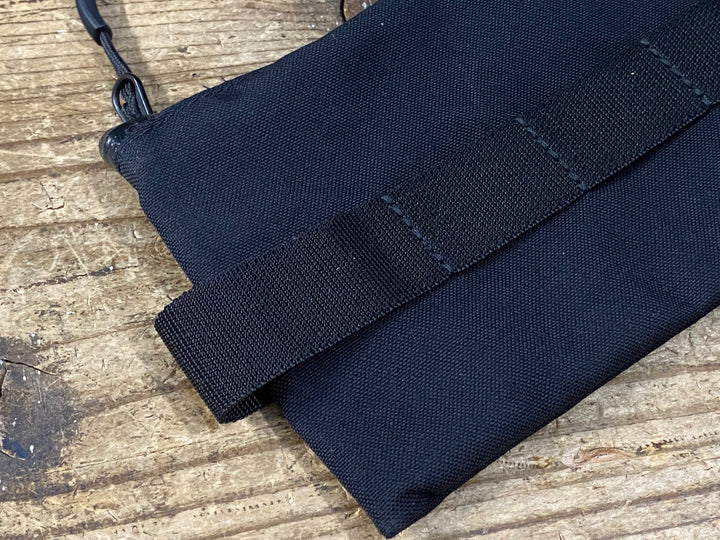 KJ510 バッグジャック bagjack MOBILE HOLDER TWIST モバイルポーチ 黒