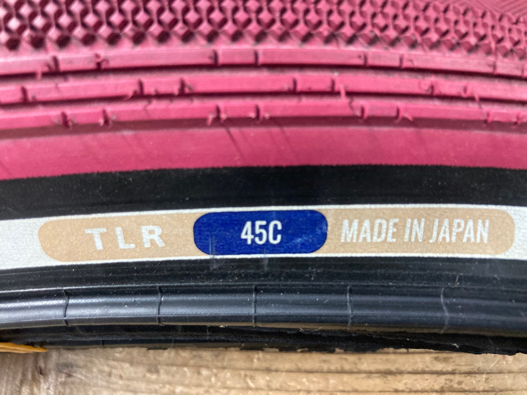 KP267 パナレーサー Panaracer GRAVELKING SS TLR チューブレスレディ タイヤ 700x45C クランベリー