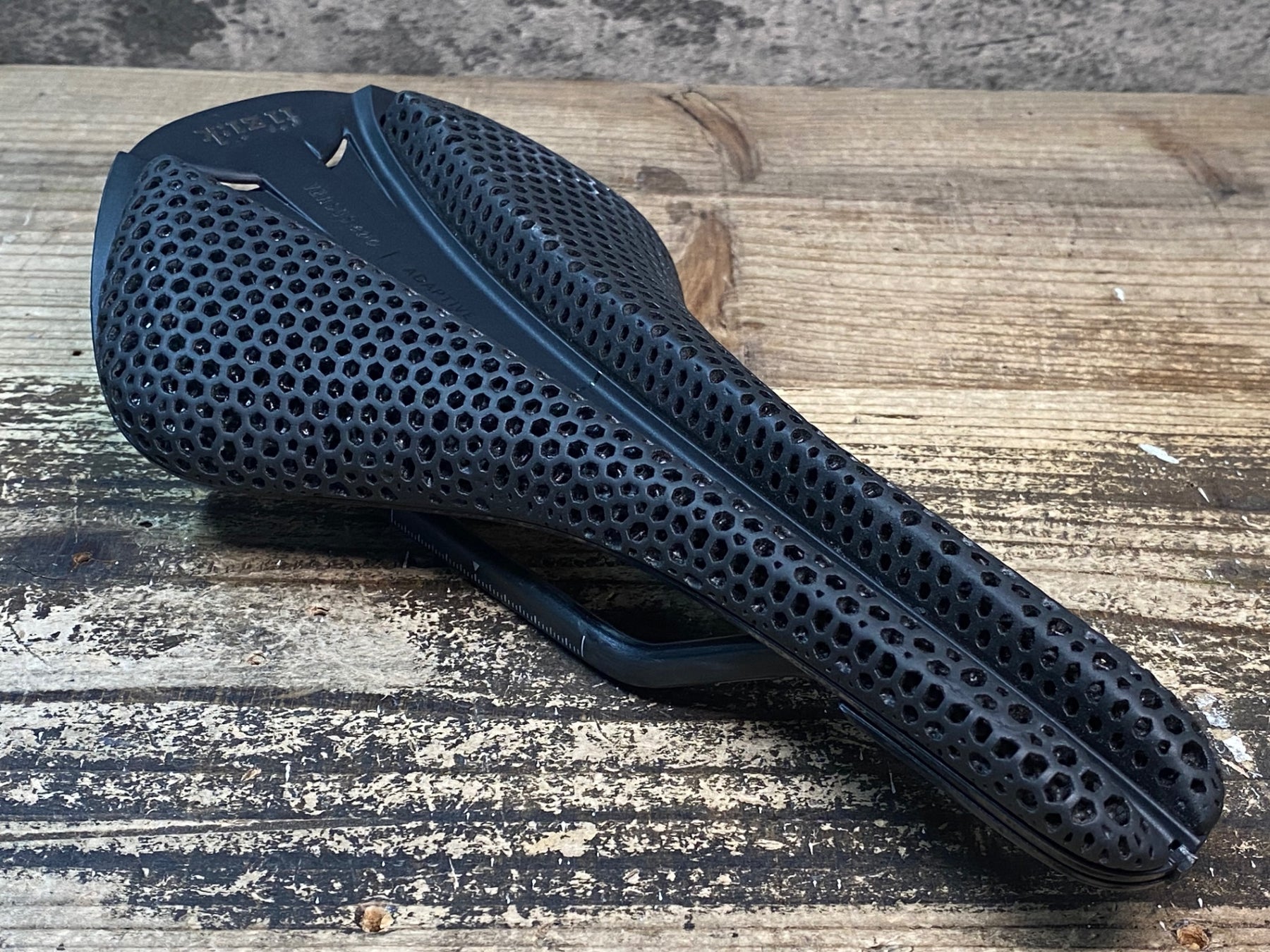 JG748 フィジーク fizik アンタレス ANTARES VERSUS EVO ADAPTIVE