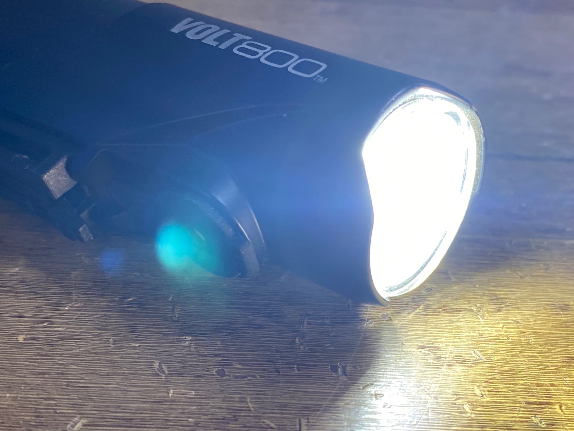 JZ844 キャットアイ CATEYE VOLT800 フロントライト 点灯確認済 – BICI