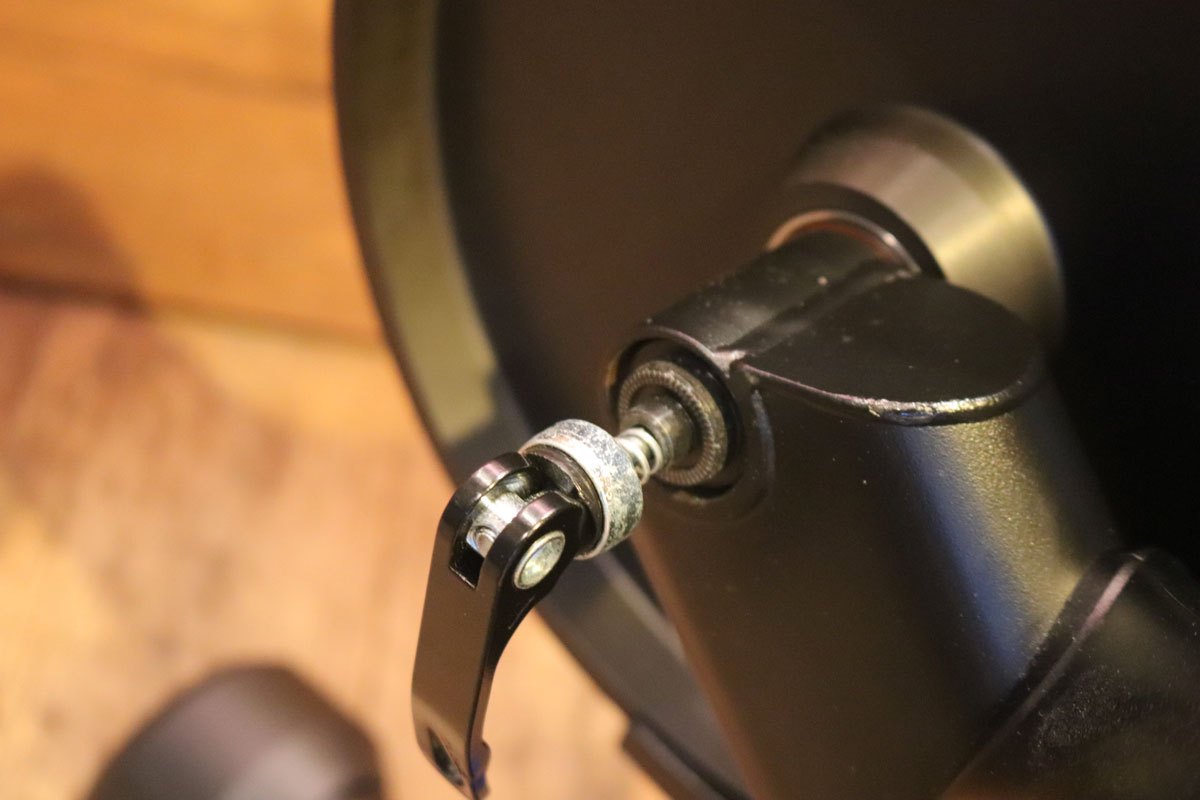 ワフー WAHOO キッカー KICKR V5 スマートトレーナー ローラー台 ZWIFT