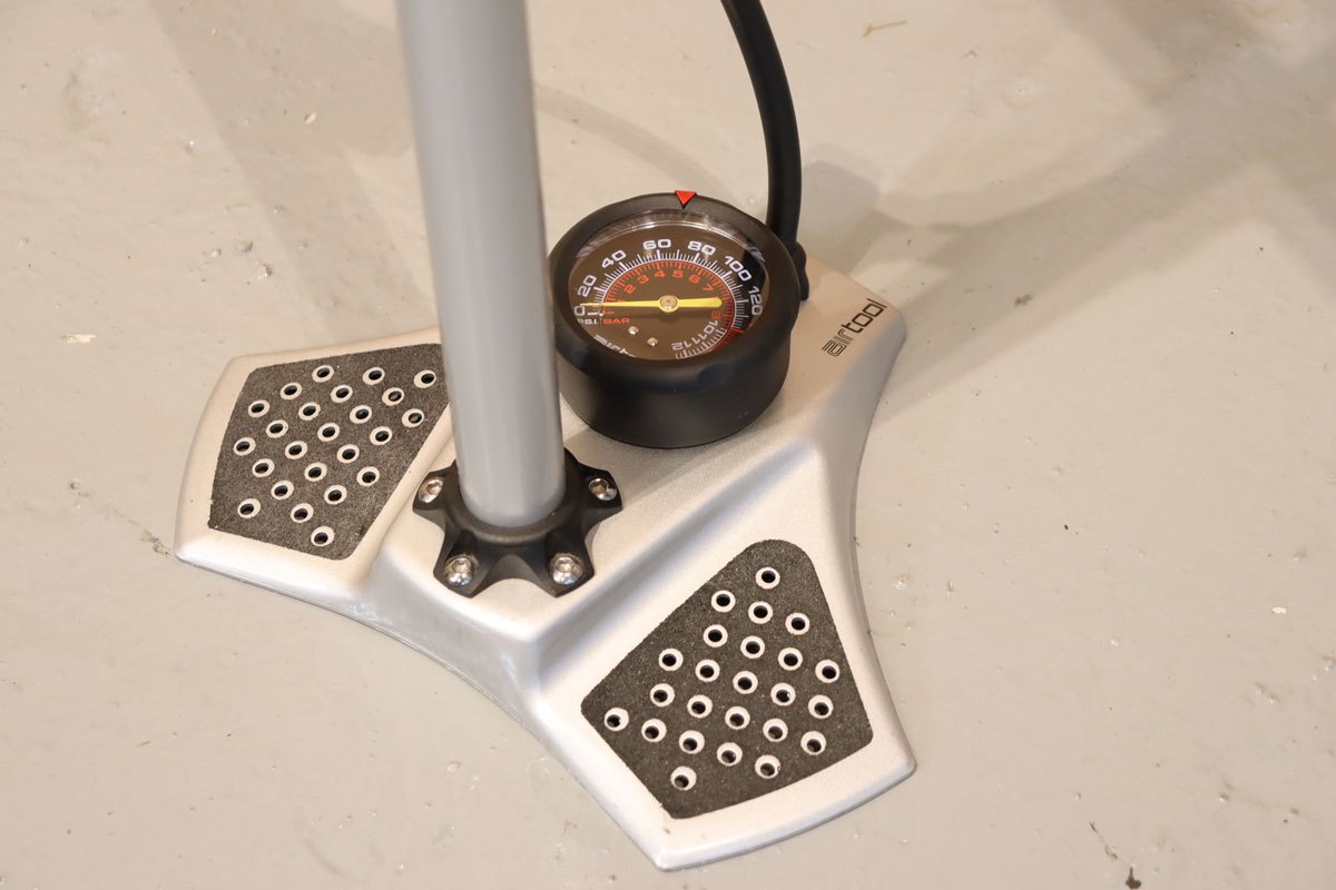 ▲SPECIALIZED スペシャライズド AIR TOOL HP 米仏両用 フロアポンプ パンク修理ツールを揃えて安心サイクリング♪携帯ポンプ「AIRTOOL