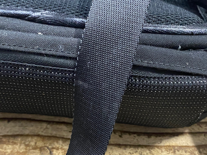 KM388 ラファ Rapha BACKPACK リュック バックパック 黒 ピンク