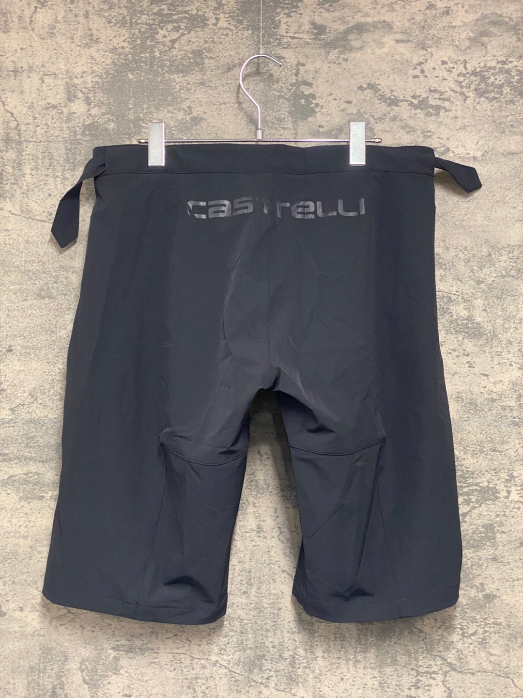 JV530 カステリ CASTELLI ハーフパンツ 黒 L