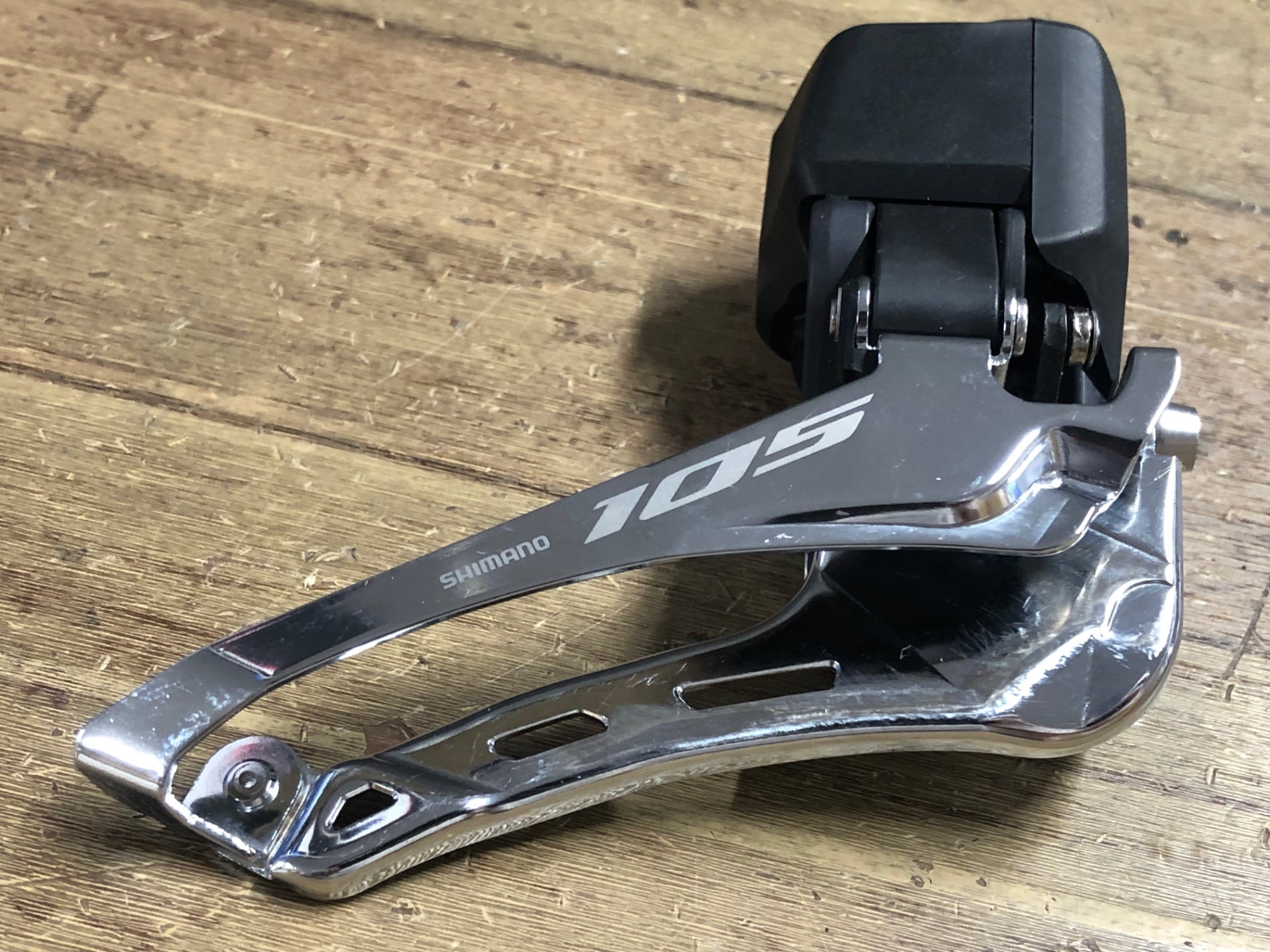 日本購入 Shimano 105 FD-R7150 フロントディレイラー 【公式通販】