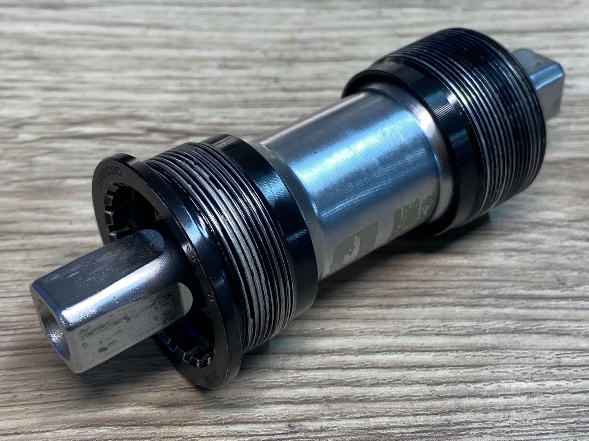 JD664 シマノ SHIMANO 105 FC-1056 クランク 52/42T 165mm BB付き JIS