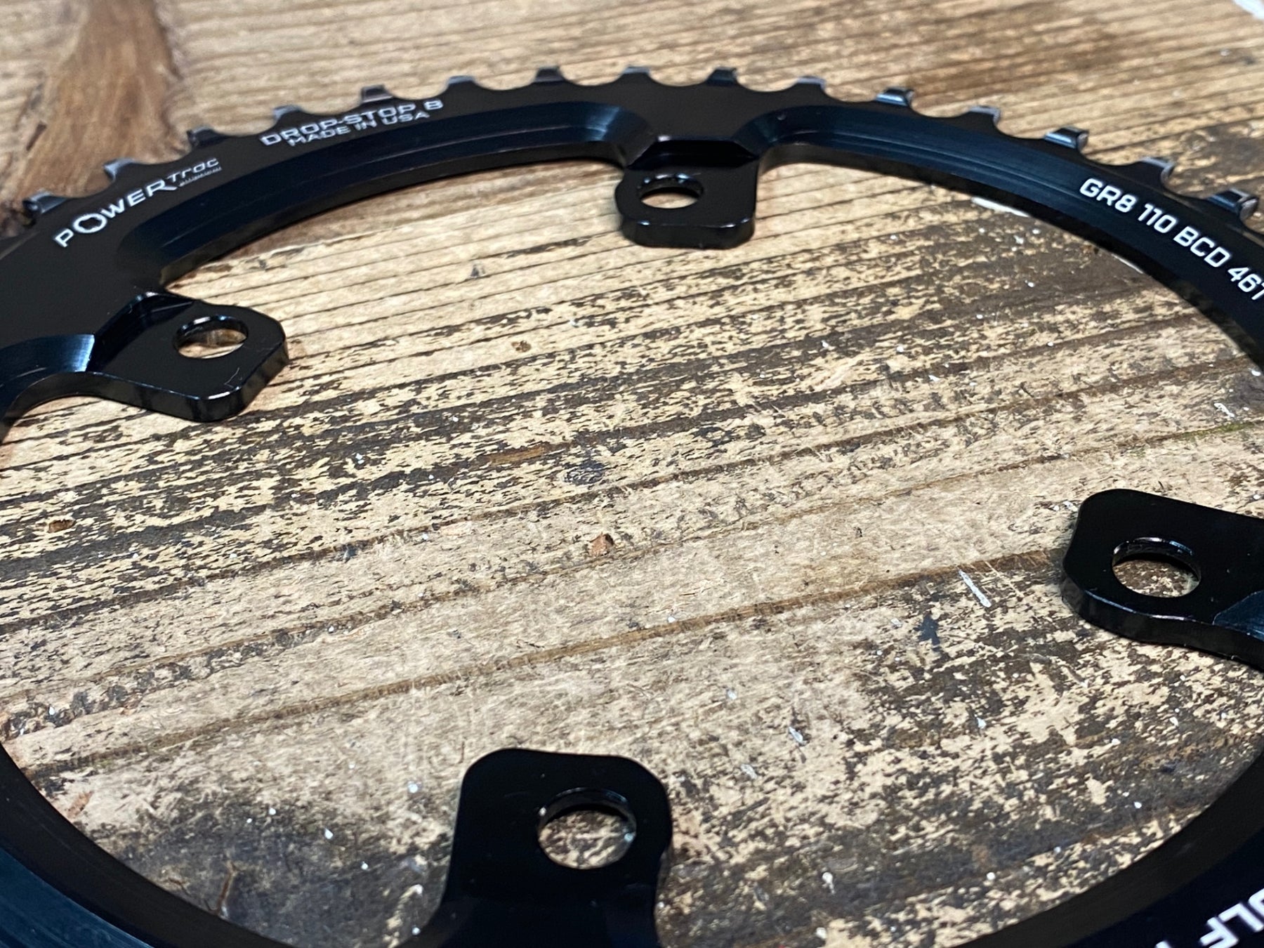 JH106 ウルフトゥース WOLFTOOTH DROP STOP B GR8 楕円チェーンリング
