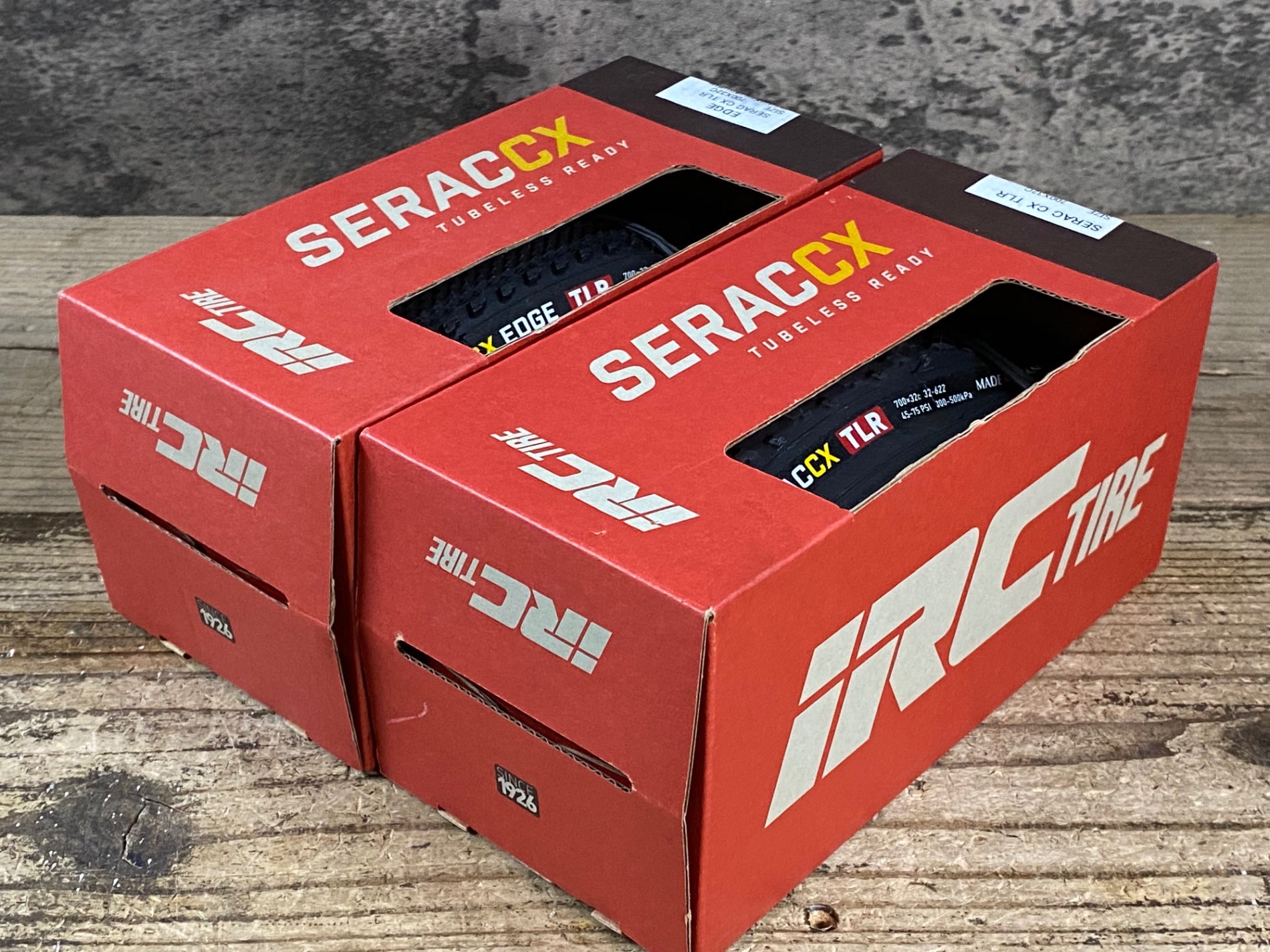 JU726 iRC SERAC CX TUBELESS READY / SERAC CX TUBELESS READY EDGE