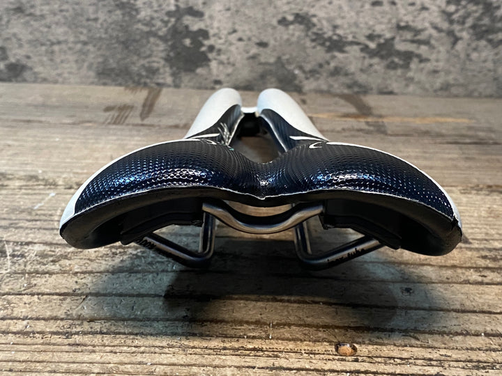 JG159 SELLE SMP HELL サドル 143mm 白 inox tube