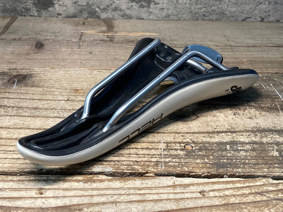 JK589 SELLE SMP HELL サドル 白 ステンレスレール 145mm