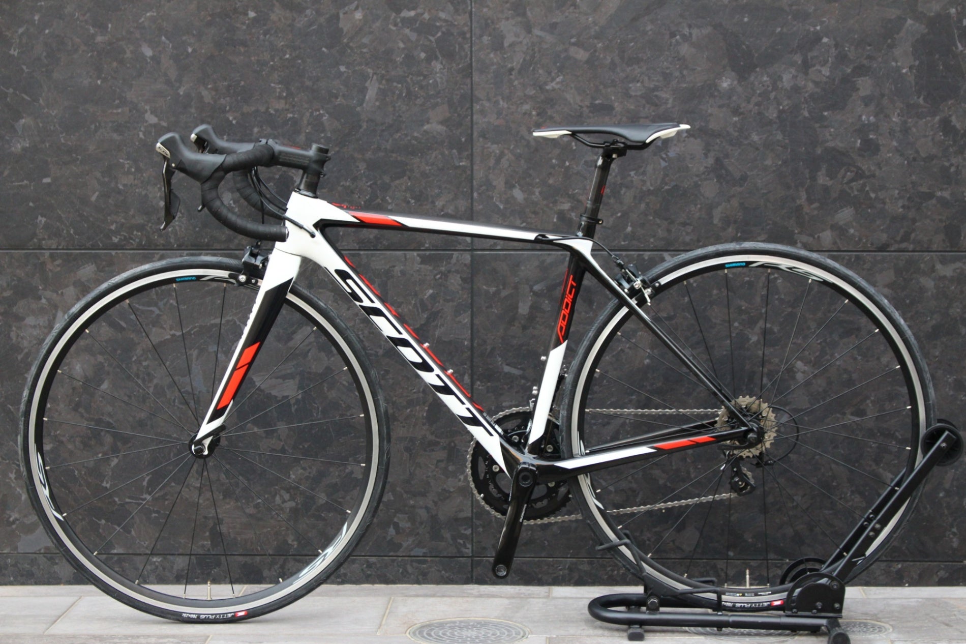 ▲SCOTT ADDICT 30 2016 ロードバイク 今週の目玉品】2016 SCOTT ADDICT 30 ワケ有特価車あります… | 入間で