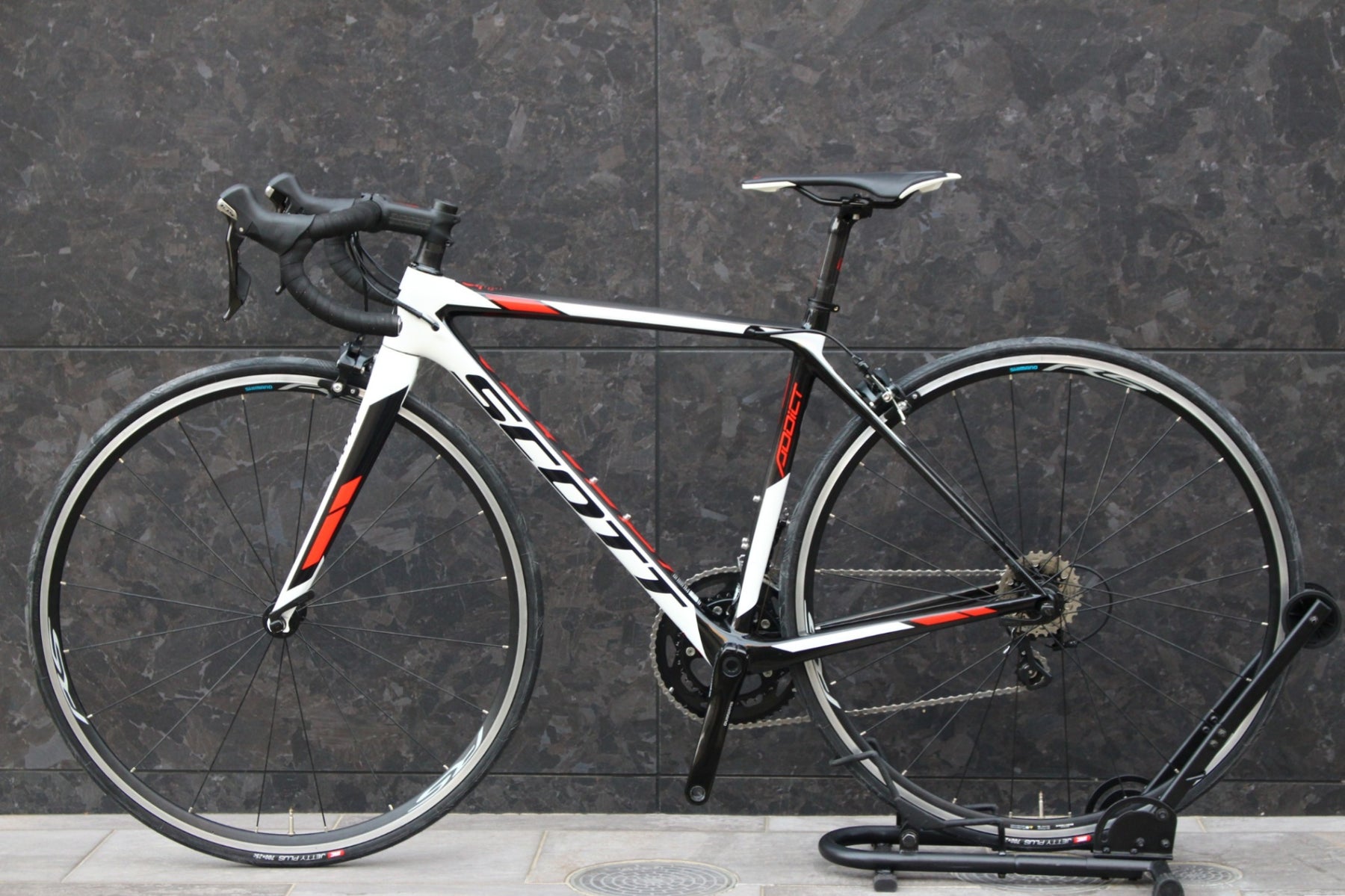 ⭐*︎様 アップグレード済 Scott ロードバイク Shimano 105ブレ zZ5Csoct3toK3Hp9vqhcX3sQQsiYLq