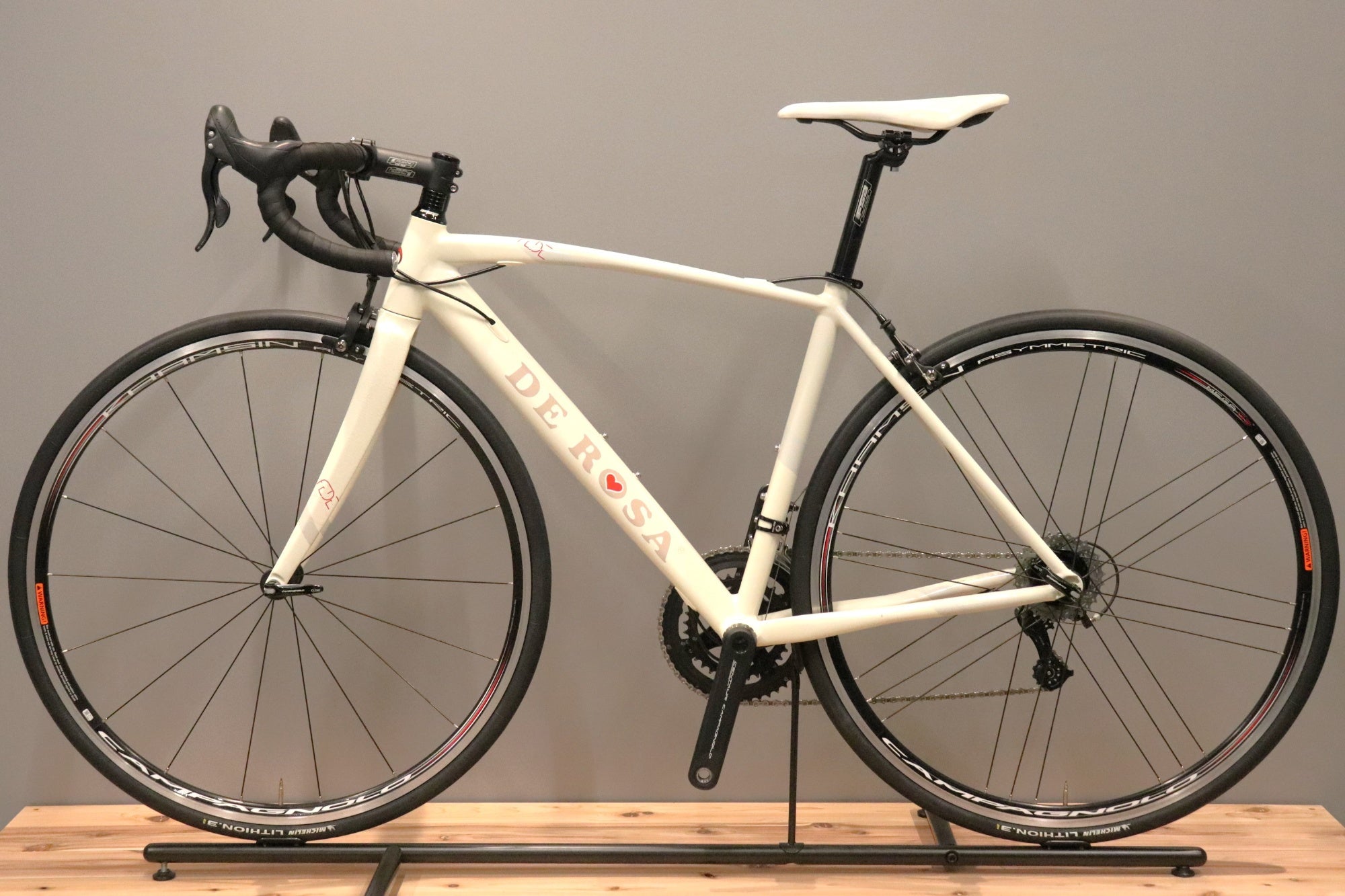 デローザ DE ROSA フェデ FEDE 2018モデル 44サイズ カンパニョーロ