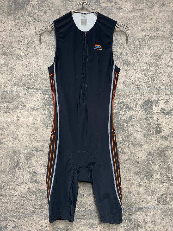 KD426 blueseventy トライスーツ 黒 M