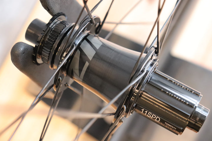 ジップ ZIPP 303S DISC シマノ 11/12S 23㎜ フックレス カーボン チューブレス ホイールセット 【さいたま浦和店】