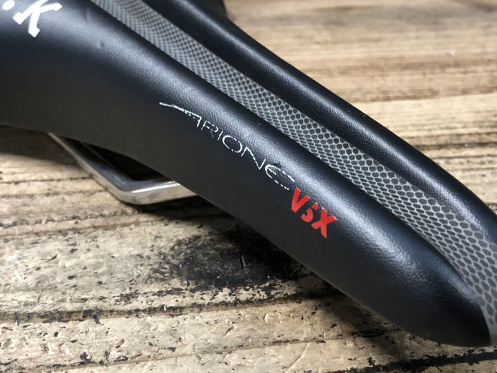 JY772 フィジーク fizik ARIONE VSX サドル 黒 kiumレール 257mm