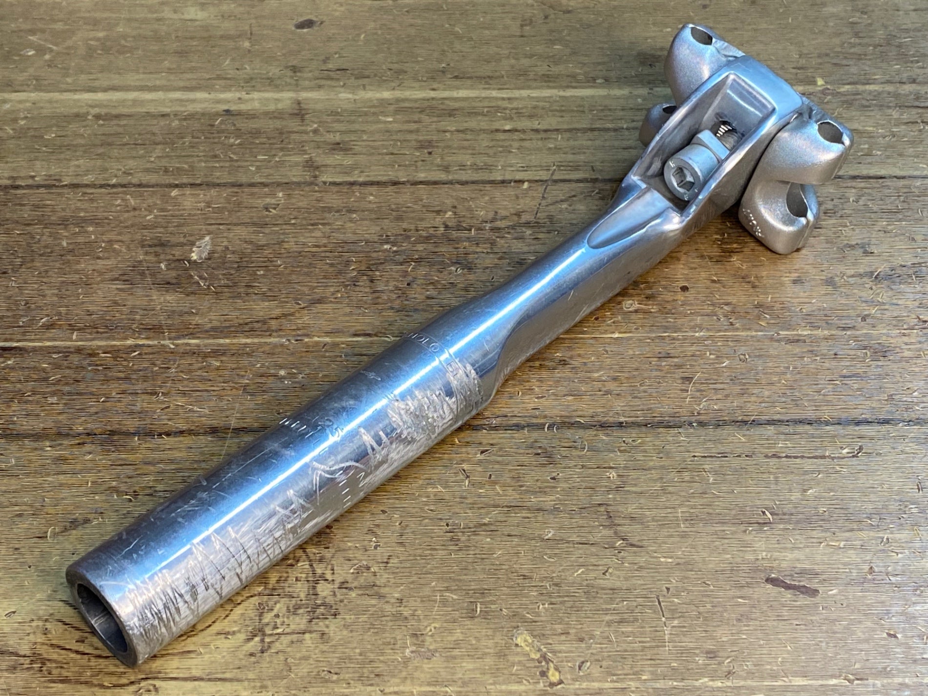 JO413 カンパニョーロ CAMPAGNOLO エアロシートポスト 200mm Φ25.0