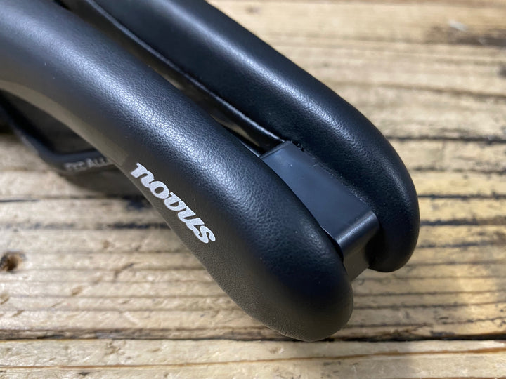 KP621 セライタリア selle italia novus BOOST サドル FEC ALLOY 148mm