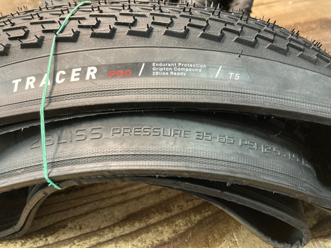 JO003 スペシャライズド SPECIALIZED TRACER PRO 2BLISS READY チューブレスレディ タイヤ 700x47C 2本セット