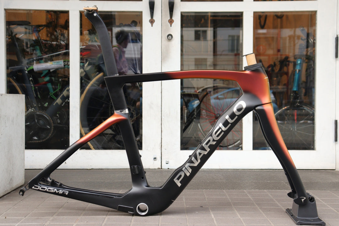 【コンディション良好！】 ピナレロ PINARELLO ドグマ NEW DOGMA F DISK 2025年モデル 540サイズ カーボン ロードバイク フレームセット 【横浜店】